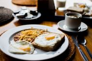 Egg yolks are high in cholesterol. (Image via Pexels/Julien Jatenberg)
